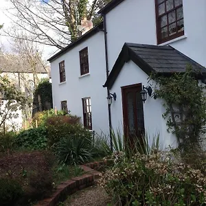 The Laurels Bed & Breakfast