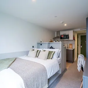 The Value Option For The Centre - Non Students Welcome Aparthotel